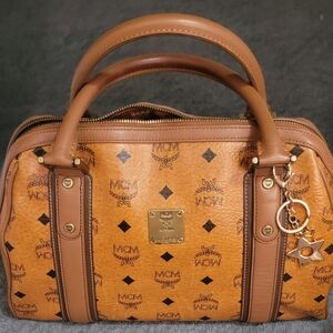 MCM VISETO COGNAC